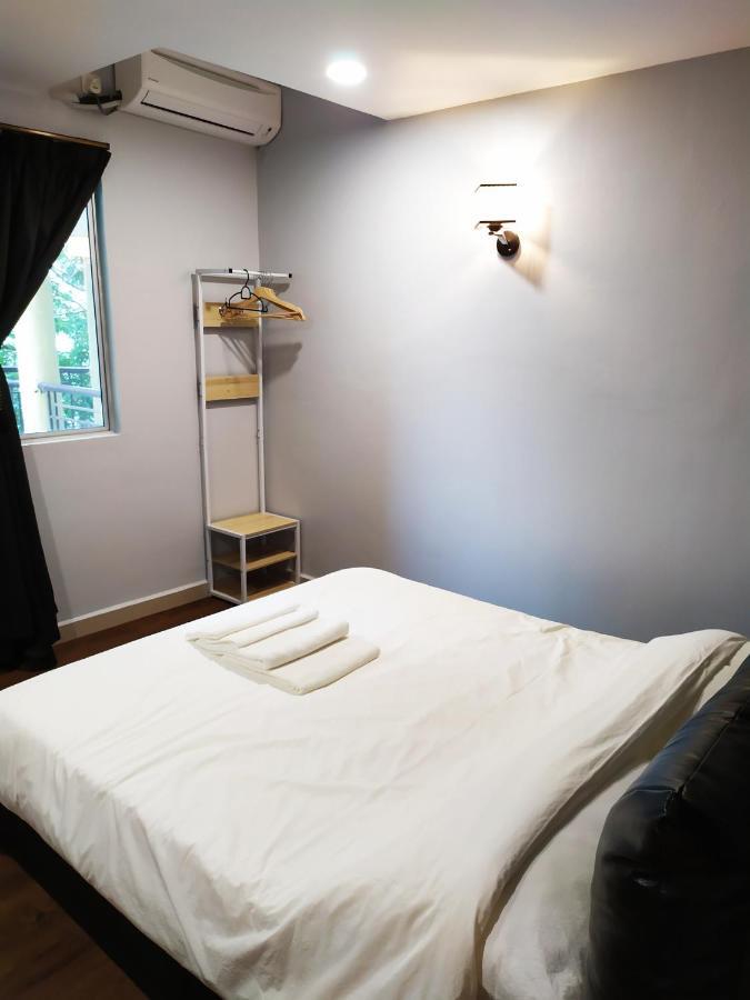 D'Ocean Homestay In Tiara Desaru Residence Екстер'єр фото