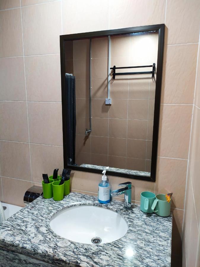 D'Ocean Homestay In Tiara Desaru Residence Екстер'єр фото
