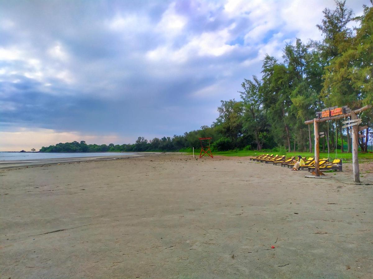 D'Ocean Homestay In Tiara Desaru Residence Екстер'єр фото